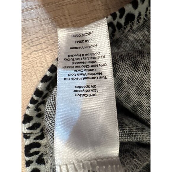 Talbots Petite Leopard Print 3/4 Sleeve Top Large petite Cotton/Spandex - Picture 4 of 6